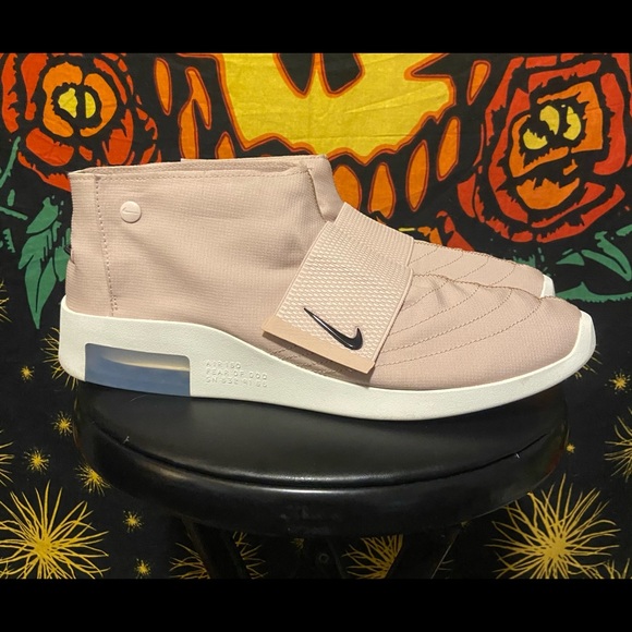 Nike x Fear of God Moccasins - Picture 2 of 9